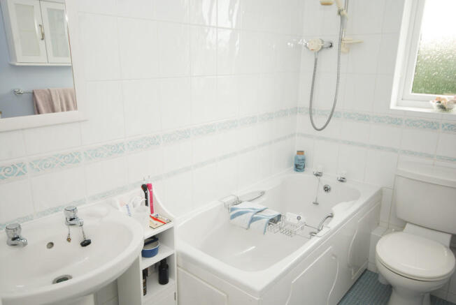 Photo 12