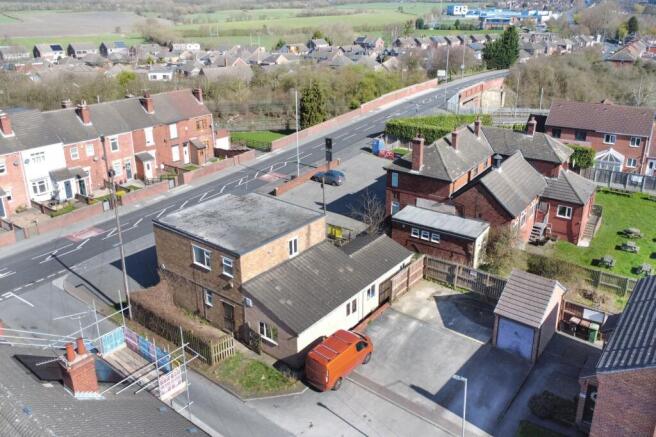 28 & 28A  Minsthorpe Lane, South Elmsall, Pontefract WF9 2NY