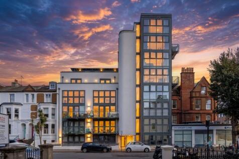Connaught Road, Hove, BN3