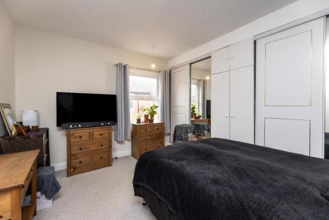 2 bed Terraced for sale Image 7