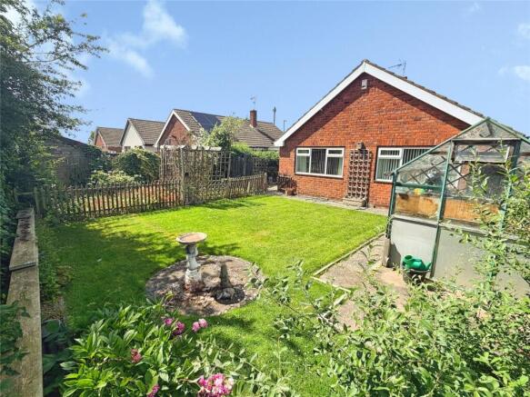 3 bed Bungalow for sale Image 7