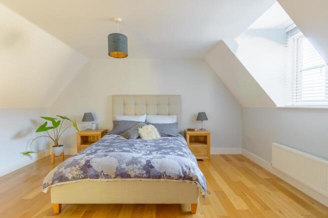EVIRDTNARRUCKCALB20 - Bedroom B.jpg