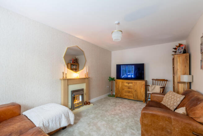 Woodpecker Close, Halstead, Essex, CO9 photo 2