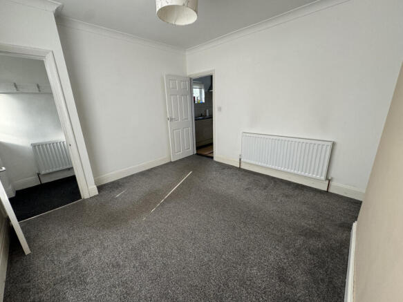 3 bed Semi-Detached to rent Image 7