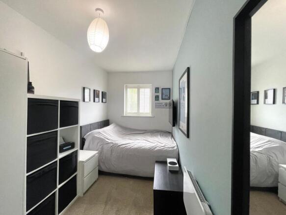 2 bed Flat for sale Image 12