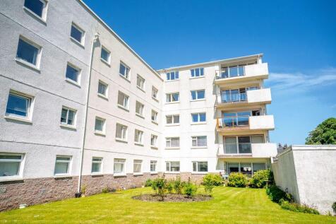40 Castle Bay Court, Largs, KA30 8DS