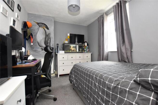 3 bed Semi-Detached for sale Image 12