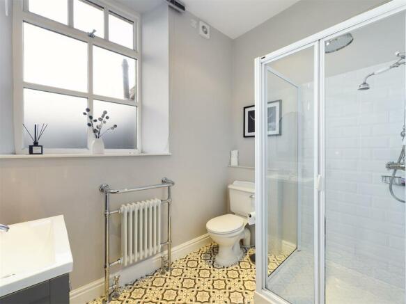 Ground Floor En-Suite