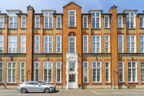 Tollington Road, Islington, London, N7