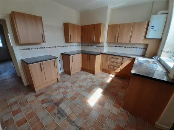 2 bed Terraced for sale Image 4