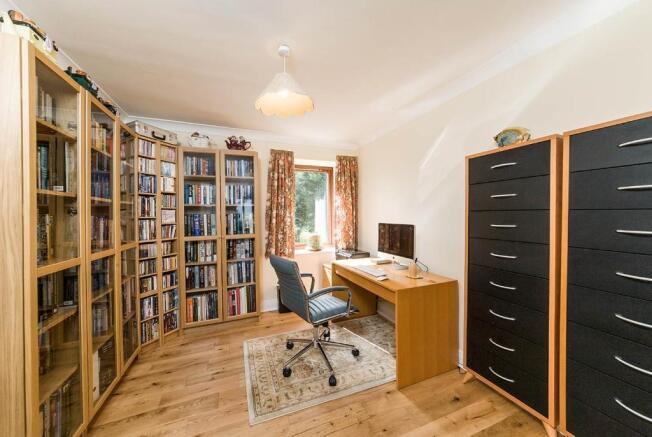 Photo 6