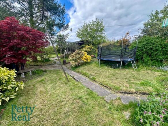 3 bed Cottage for sale Image 9