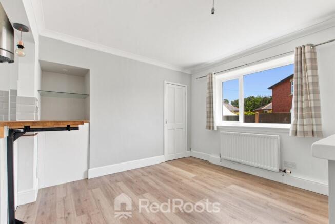 3 bed Semi-Detached for sale Image 8