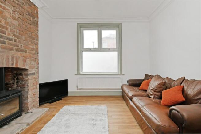 3 bed Terraced for sale Image 5