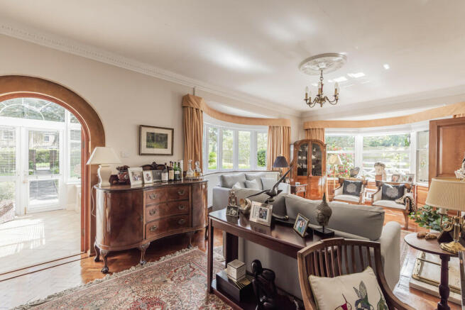 104 Bury Road ph1...