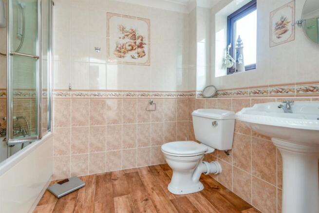 Family Bathroom: