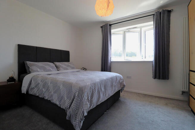 2 bed Semi-Detached for sale Image 12