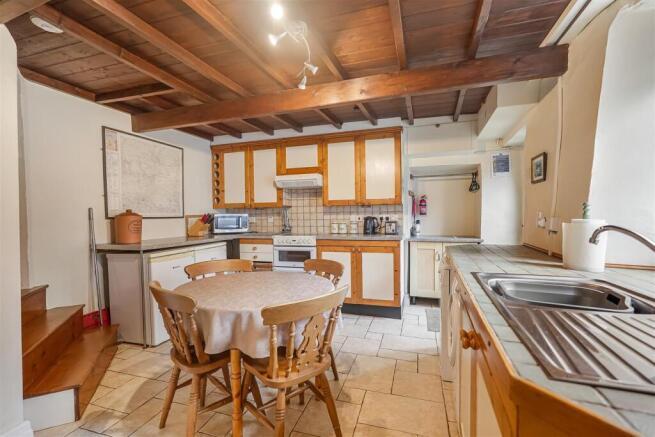 2 bed Terraced for sale Image 5