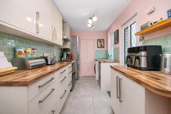 63 Balmoral Road_Internals-24.jpg