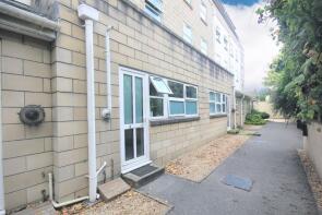 16, 351 353 Mazion, Ringwood Road, Poole BH12 4LS