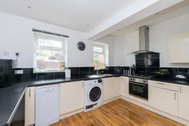 Kitchen 1