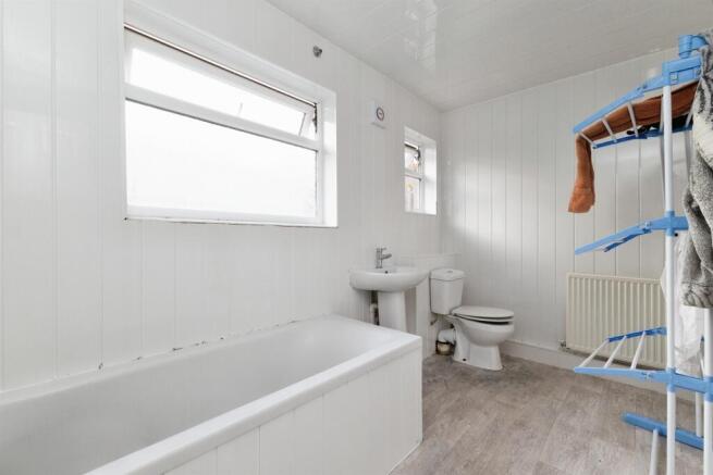 2 bed Terraced for sale Image 12