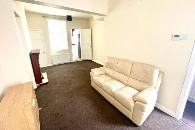 2 bed Terraced for sale Image 5