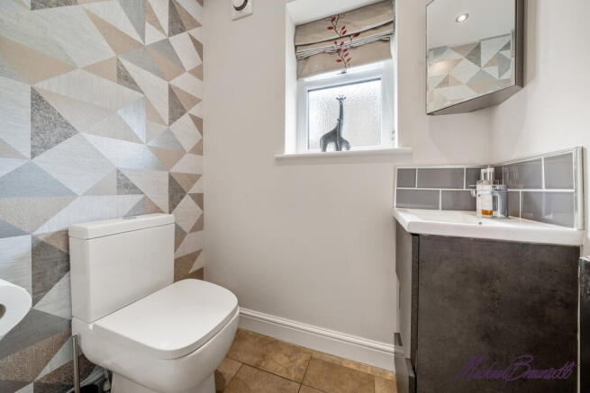 3 bed Detached for sale Image 10