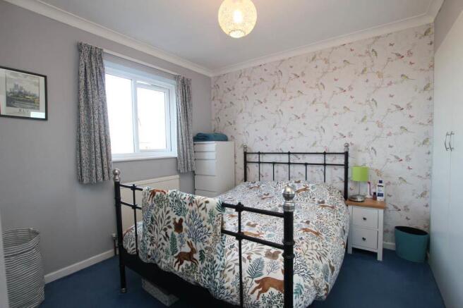 bedroom.JPG