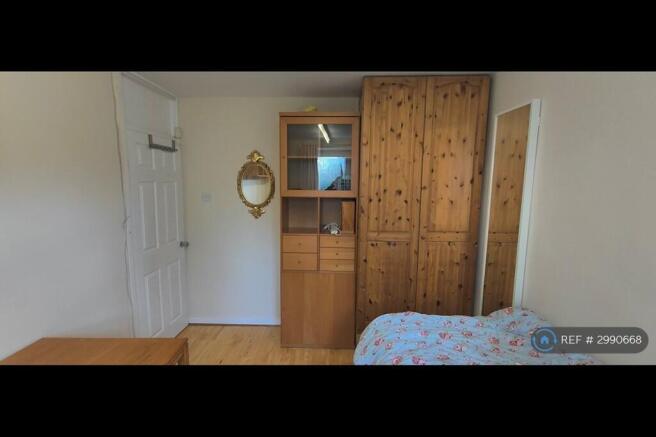 Large Bedroom