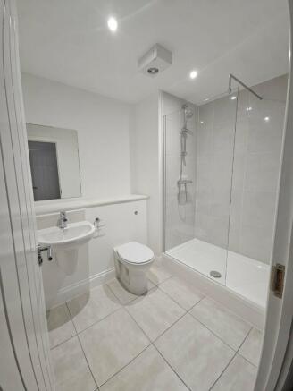 1 bed Apartment to rent Image 4