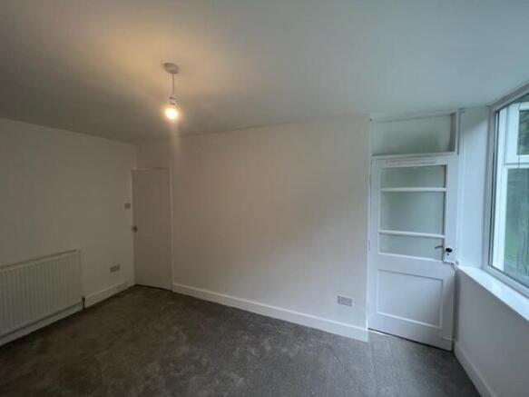 1 bed Apartment to rent Image 7