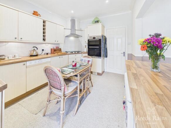 3 bed Detached for sale Image 10