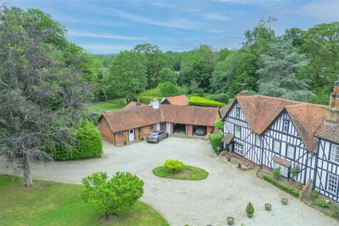 ** SIGNATURE HOME ** Ongar Road, Kelvedon Hatch, Brentwood