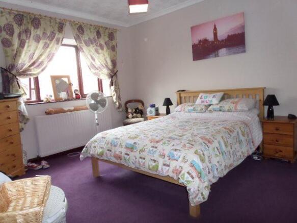 BEDROOM 1