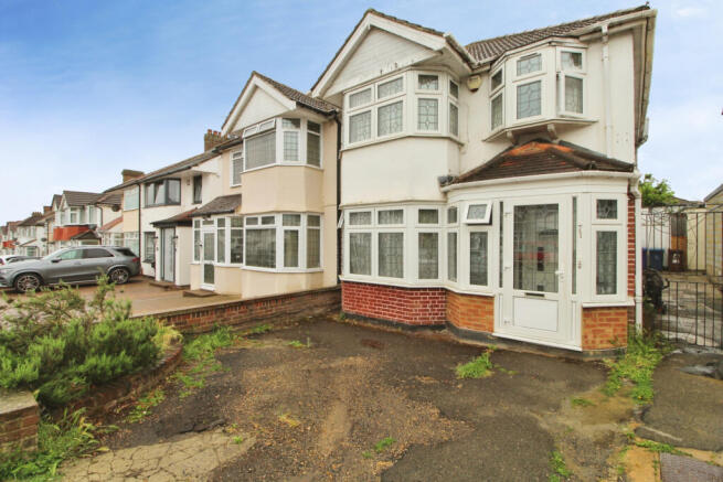 Four Bedroom Semi Detached House To Rent