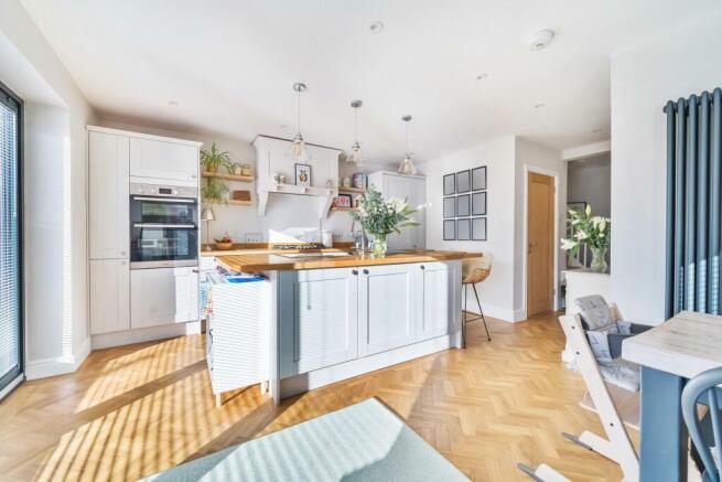 Kitchen1.jpeg