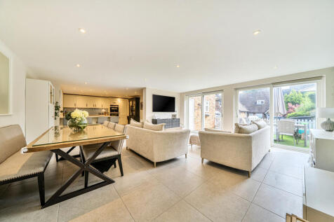 West Street, Reigate, RH2