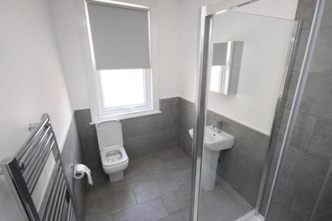 5 bed Terraced to rent Image 9
