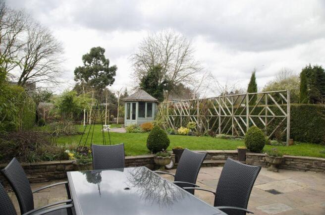 Garden/Patio Area