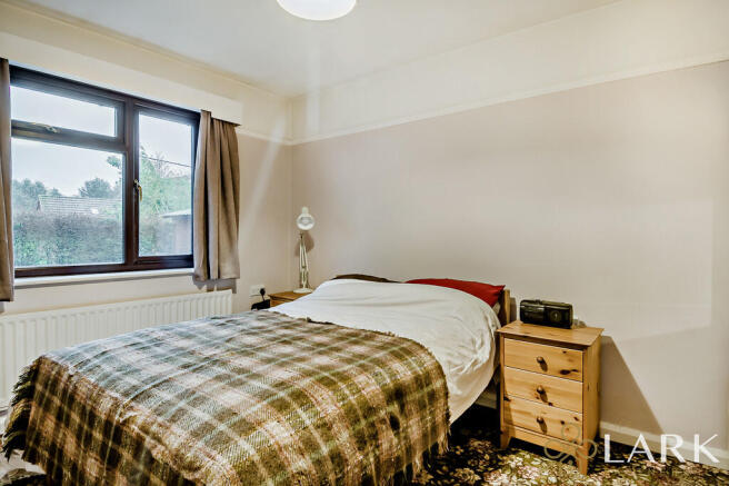 8676980-interior1...