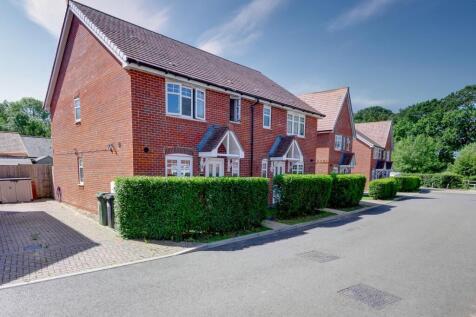Sparrow Court, Hellingly, BN27