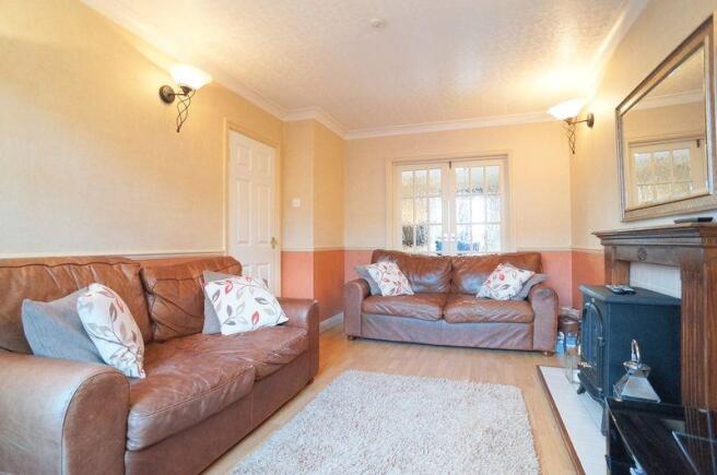 LOUNGE.
