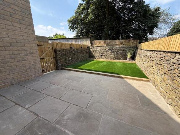 4 bed Terraced for sale Image 5