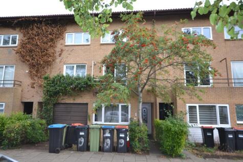 Padstow Avenue, Fishermead, Milton Keynes, MK6 2EP