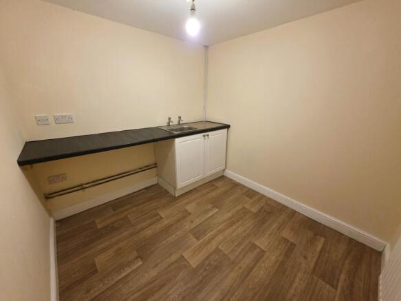 1 bed Flat to rent Image 8