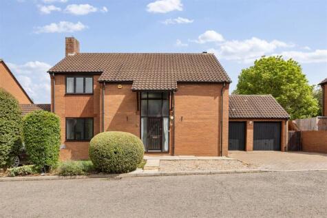 Beacon Court, Furzton, Milton Keynes