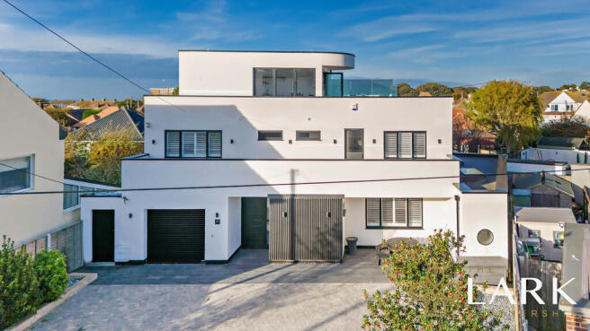 8670872-exteriorW...