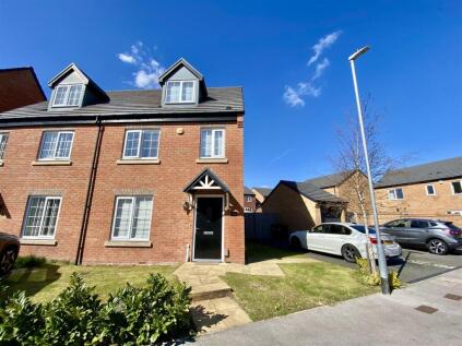 Lavender Court, Mirfield
