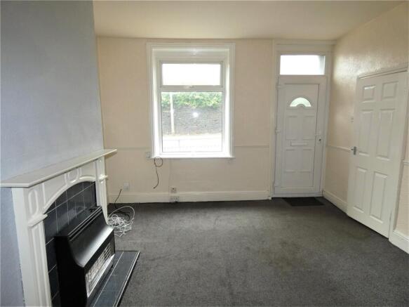 2 bed Terraced to rent Image 4